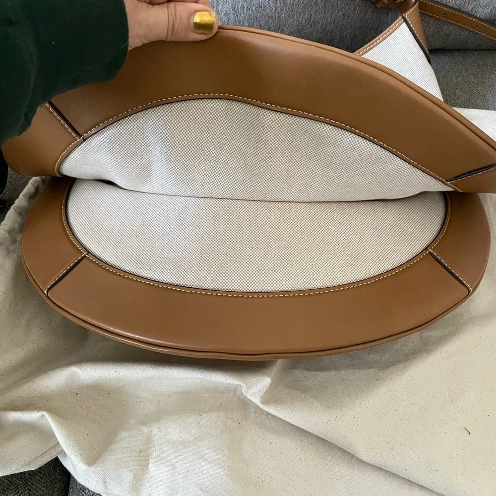 NWT Polo by Ralph Lauren Tan and Cream Hobo Bag - Picture 5 of 6